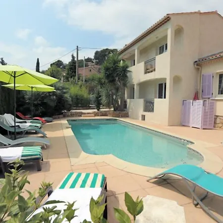 La Bastide Des Pins Guest house