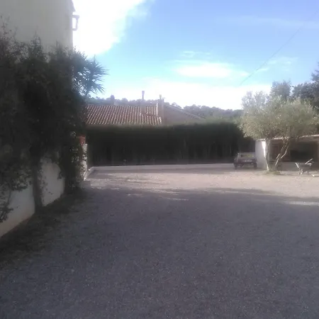 La Bastide Des Pins לה פרדה