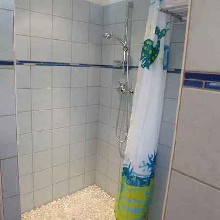 拉堡万销酒店 招待所