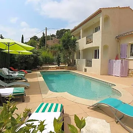Guest house La Bastide Des Pins