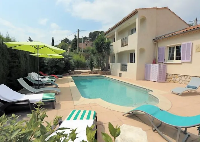 La Bastide Des Pins بيت ضيافة